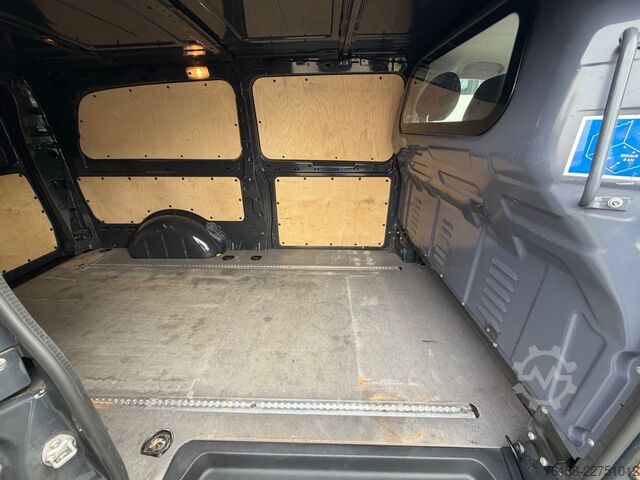 Bestelwagen MERCEDES-BENZ Vito 116 CDI 4x4 Automatik Klima Extralang