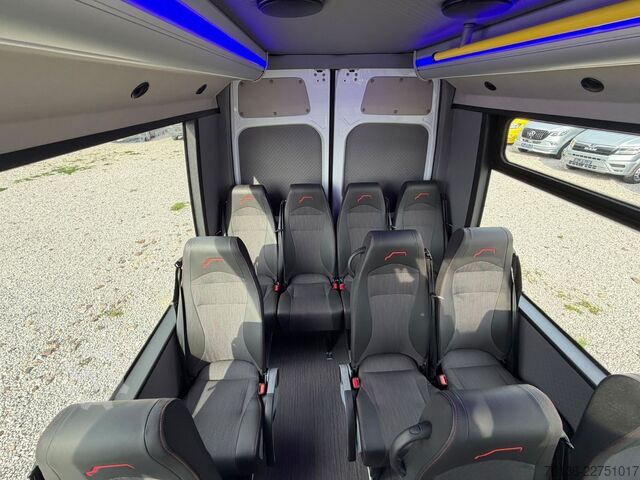 Stadsbus MERCEDES-BENZ Sprinter 16+27 Mittelniederflur Linien Rollstuhl