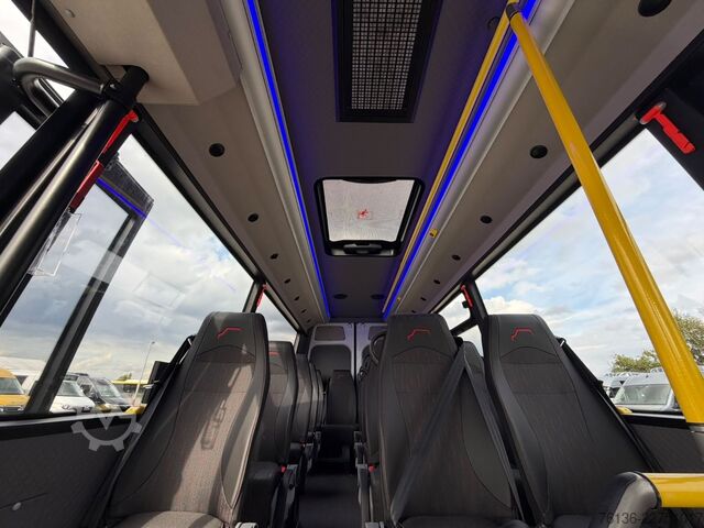 Stadsbus MERCEDES-BENZ Sprinter 16+27 Mittelniederflur Linien Rollstuhl