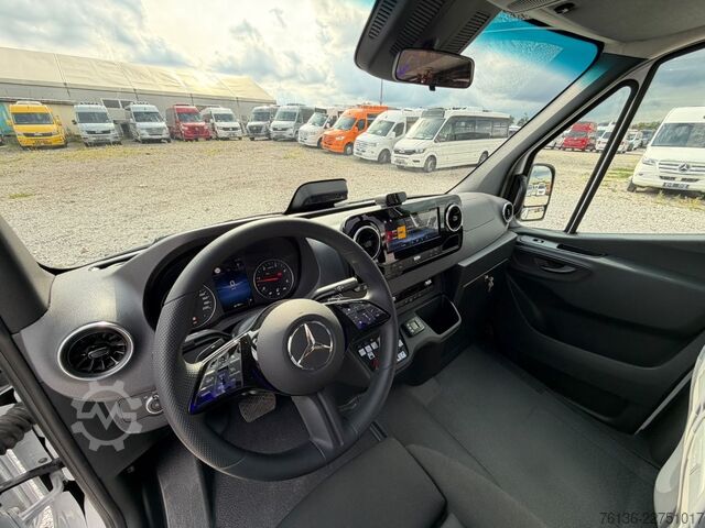 Stadsbus MERCEDES-BENZ Sprinter 16+27 Mittelniederflur Linien Rollstuhl