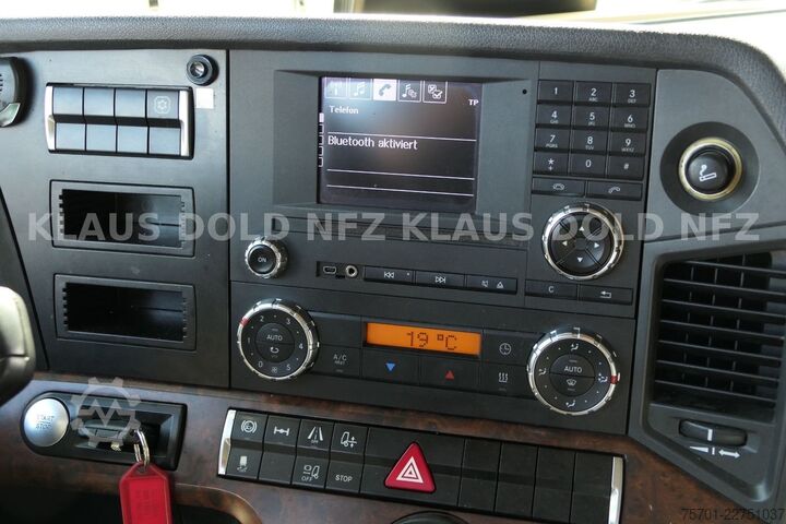 Dobozos teherautó MERCEDES-BENZ Actros 1842L Koffer Vollluft LBW Euro 6