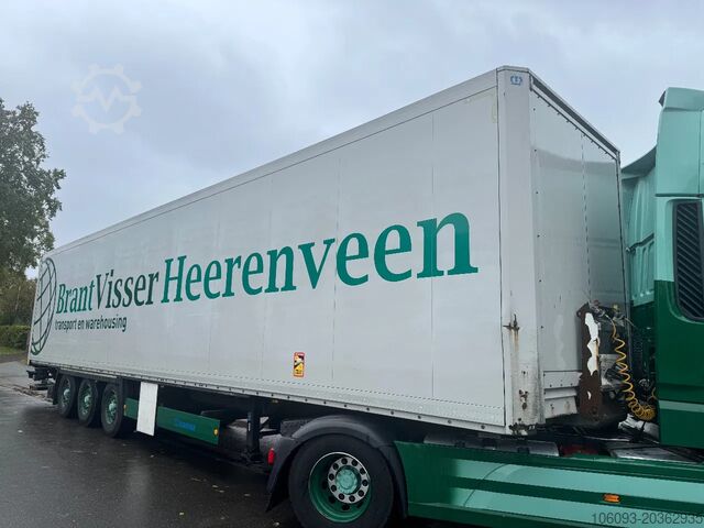 Maleta Krone 3 ass gesloten oplegger