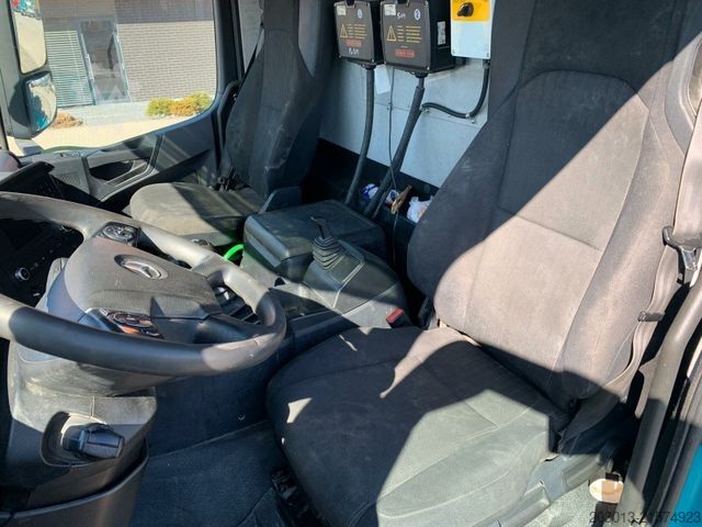 Betongpumpbil MERCEDES-BENZ AROCS 2636 6x4 Euro 6 Betonpumpe SERMAC 5Z33