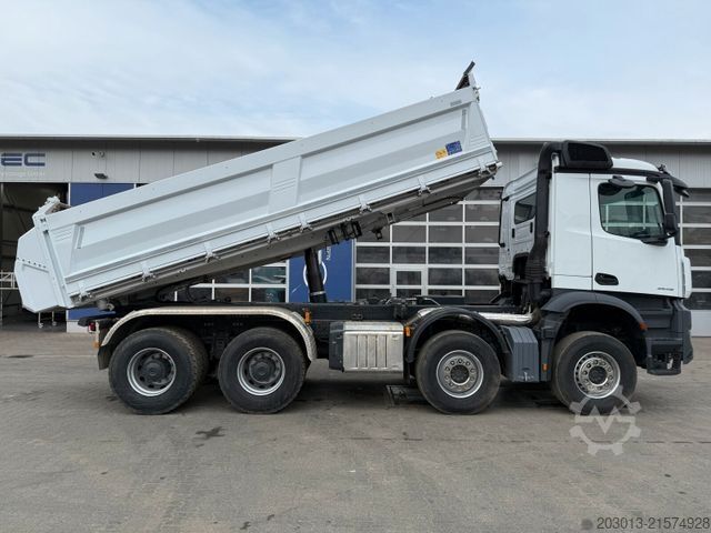 Tippbil MERCEDES-BENZ AROCS 3548 8x4 Euro 6 Meiller Kipper Bordmatik