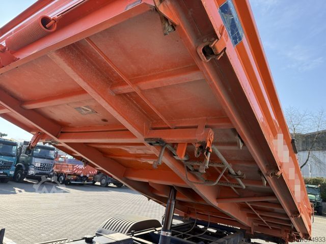 Tippbil skåpbil MERCEDES-BENZ ATEGO 818 K 4x2 Kipper Off. Kasten