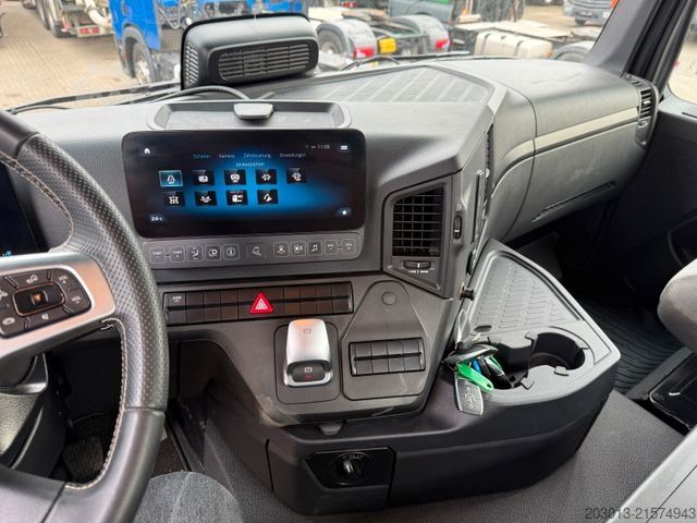 Tresidig tippbil MERCEDES-BENZ AROCS 3548 8x4 Euro 6 Meiller Kipper Bordmatik