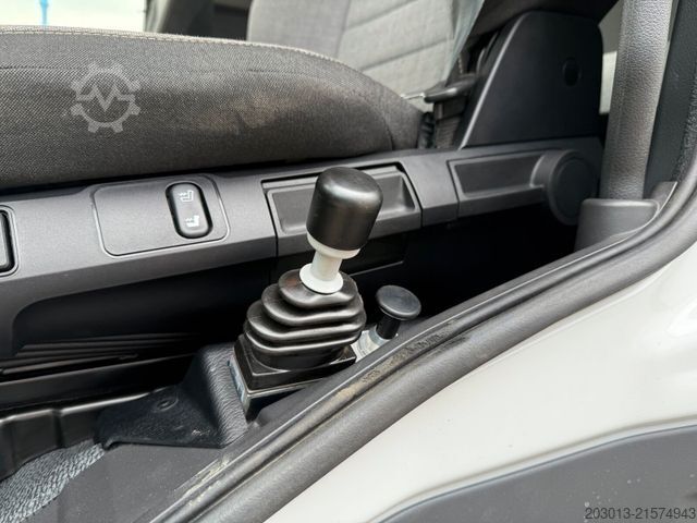 Tresidig tippbil MERCEDES-BENZ AROCS 3548 8x4 Euro 6 Meiller Kipper Bordmatik