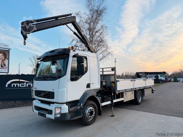 Lastbil med flak VOLVO FL 240 Pritsche KRAN 10m