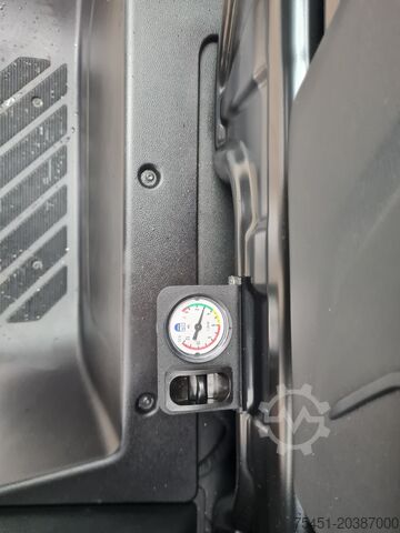 Curtain sider van Renault Master Pritsche Schiebe Plane Schlafkab LBW Luftfederung