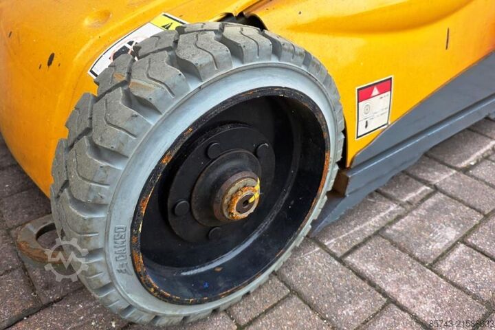 Podnośnik nożycowy Haulotte STAR 10 Electric, 10m Working Height, 3m Reach, 20