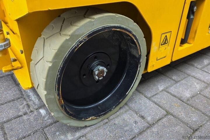 Podnośnik nożycowy JCB S4046E Valid inspection, *Guarantee! 12m Working H