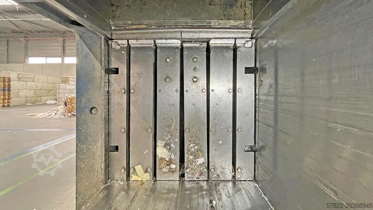 Balenpers 145 t met grote invoerschacht Paal GmbH Konti 600 E