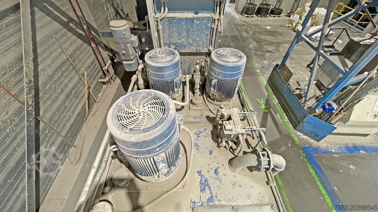 Balenpers 145 t met grote invoerschacht Paal GmbH Konti 600 E