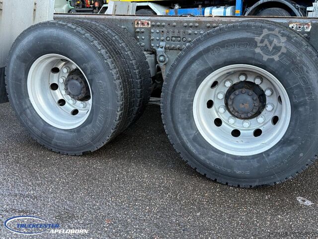 Chassis cab Volvo FH 657000 km, 6x4, Globetrotter