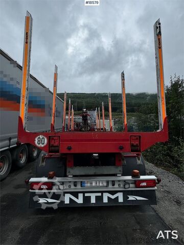 Huttner houttrailer met 17 t/m Epsilon kraan en uitschuifdeel Huttner Timber trailer w/ 17 t/m Epsilon crane and extensi