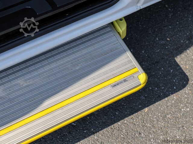 Minibus Mercedes-Benz Sprinter 317 CDI Tourer L2H2 (3-3-3) AHK Kame