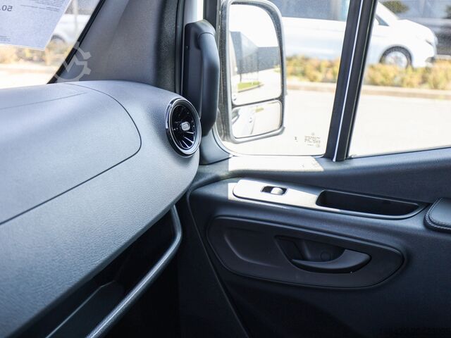 Minibus Mercedes-Benz Sprinter 317 CDI Tourer L2H2 (3-3-3) AHK Kame