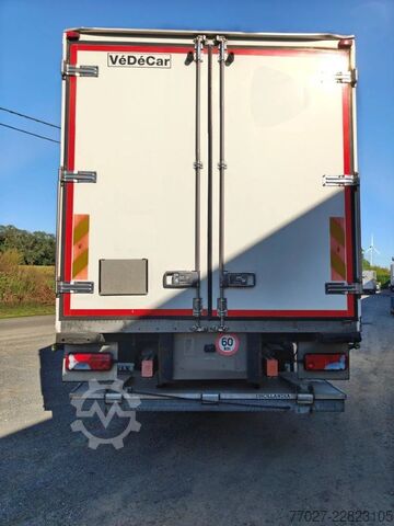 Transport chłodniczy/mrożony MAN TGM 18.290 Carrier Supra 750 Mt