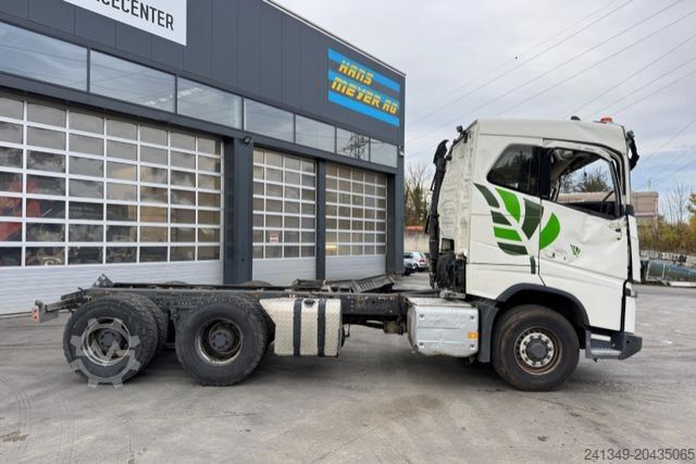 Vrachtwagenchassis VOLVO FH16-650 6x6 X-Track Unfall