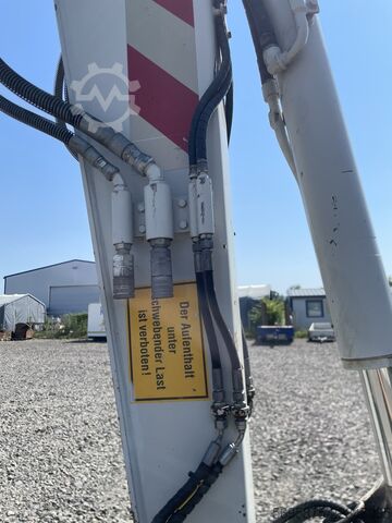 Mobile excavator Takeuchi TB 295 W