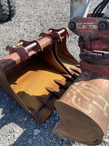 Mobile excavator Takeuchi TB 295 W