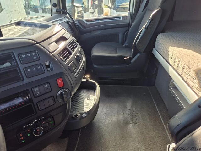 Standaard trekker DAF XF 450 FT SUPER SPACE CAB