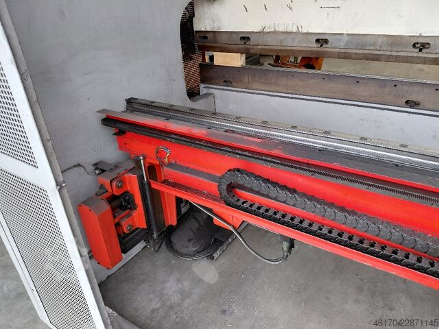 Abkant presă Beyeler PR10 200 4100