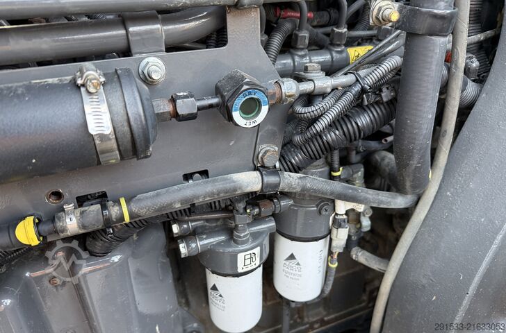 Trattore Challenger MT775E / LIKE NEW!