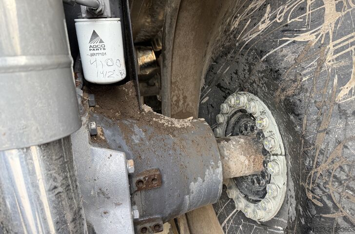 Trattore Challenger MT775E / LIKE NEW!