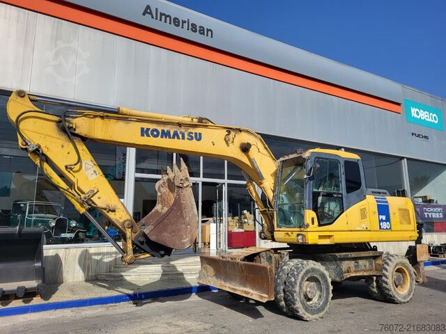 Escavatore gommato Komatsu PW180-7K