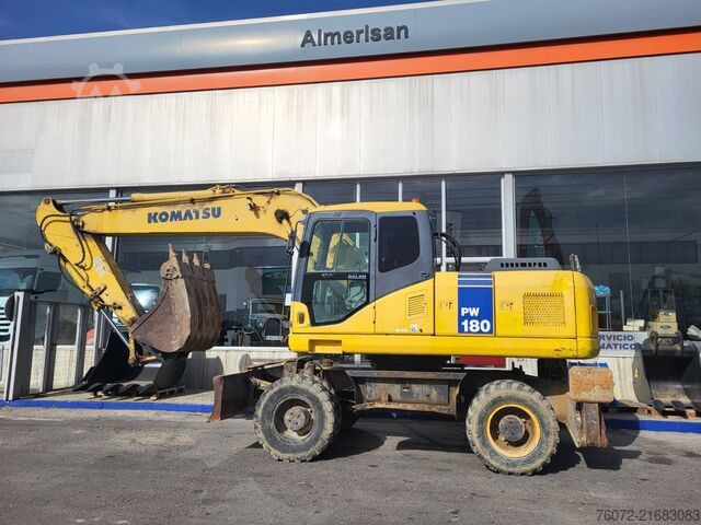 Escavatore gommato Komatsu PW180-7K