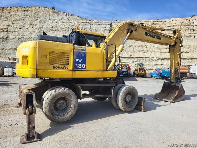 Escavatore gommato Komatsu PW180-7K