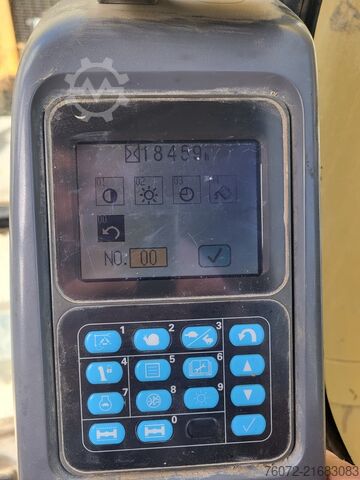 Escavatore gommato Komatsu PW180-7K