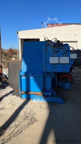 Kéregtelenítő gép  