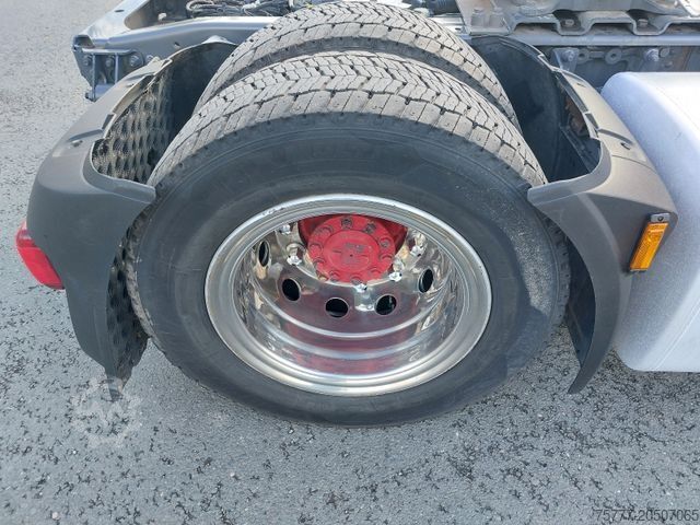 Volume trekker DAF XF106-530 SSC-INTARDER-2 Tanks-NAVI