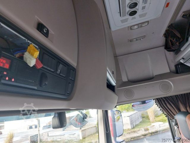 Ελκυστήρας μεγάλου όγκου DAF XF106-530 SSC-INTARDER-2 Tanks-NAVI