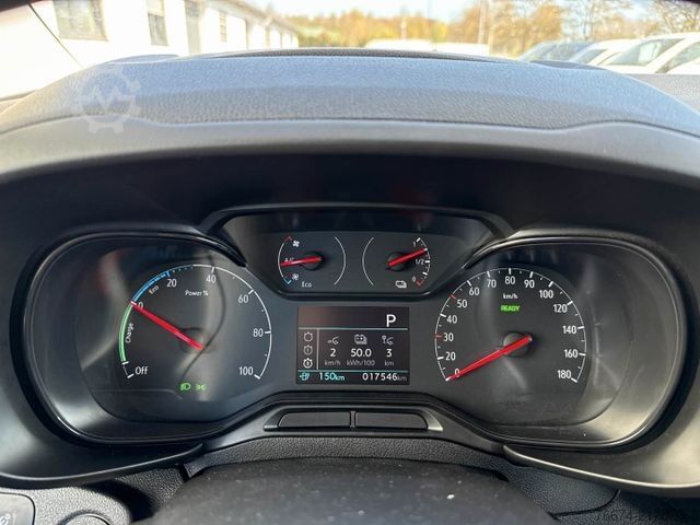 Dobozos furgon OPEL Combo E Cargo - e Edition 50Kwh 11kW Kamera AHK