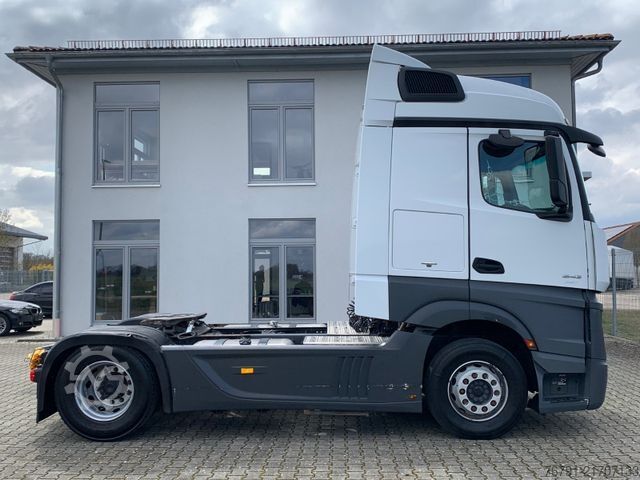 Standard nyergesvontató MERCEDES-BENZ Actros 1843 LS_ StreamSpace_ Retarder_ 2x Tank