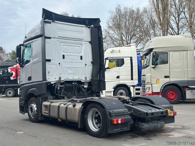Nagy térfogatú nyergesvontató MERCEDES-BENZ Actros 1845 X-Low Retarder ACC Spur. As. HU 3x