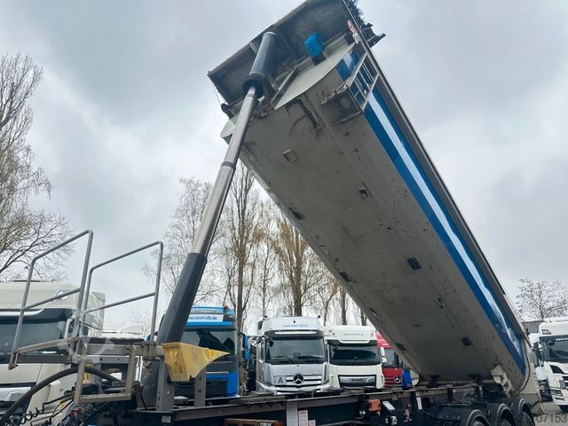 Billenős félpótkocsi LANGENDORF SKS-HS 24/30 Stahl 26m³ elektr Verdeck Lift