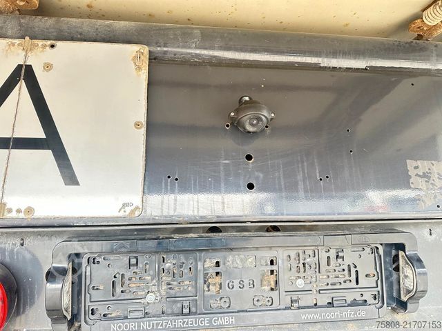 Billenős félpótkocsi LANGENDORF SKS-HS 24/30 Stahl 26m³ elektr Verdeck Lift