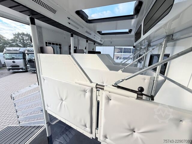 Kreaturvogn MERCEDES-BENZ ACTROS 1835  5 Pferde POP-OUT,  Neu