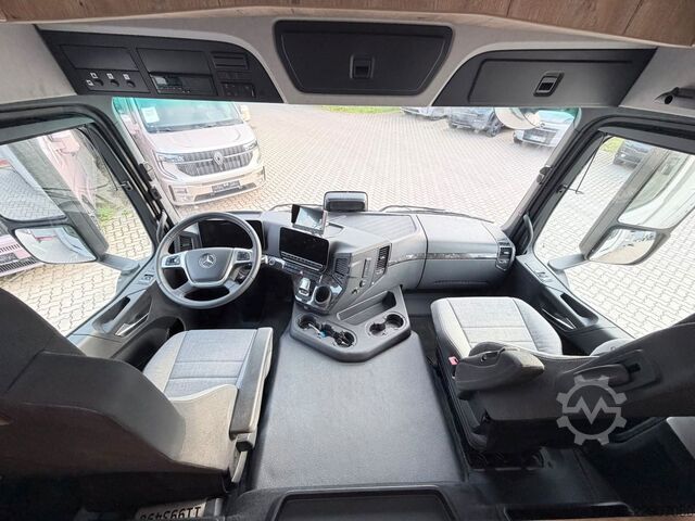 Kreaturvogn MERCEDES-BENZ ACTROS 1835  5 Pferde POP-OUT,  Neu