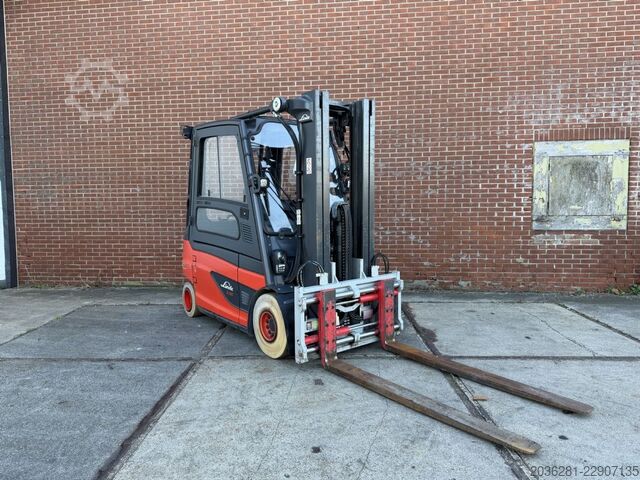 Electric 4-wheel forklift Linde E30L-01