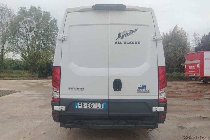 Skåpbil Iveco DAILY 35S 15 2.3 HDI PMTM