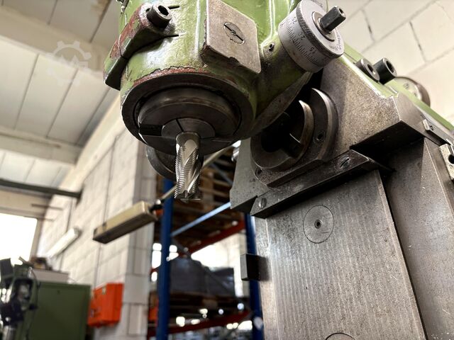 Takım freze makinesi MACMON M 100 E