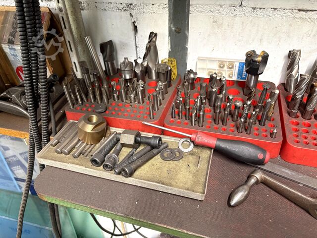 Takım freze makinesi MACMON M 100 E