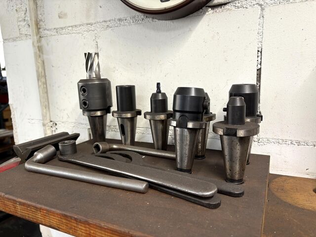 Takım freze makinesi MACMON M 100 E