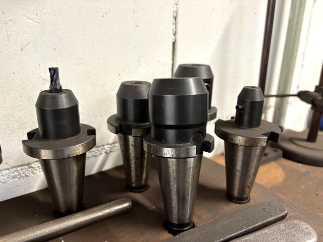 Takım freze makinesi MACMON M 100 E