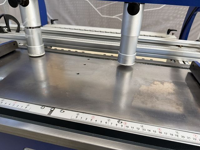 Máquina de furação para cavilhas Felder FD 921